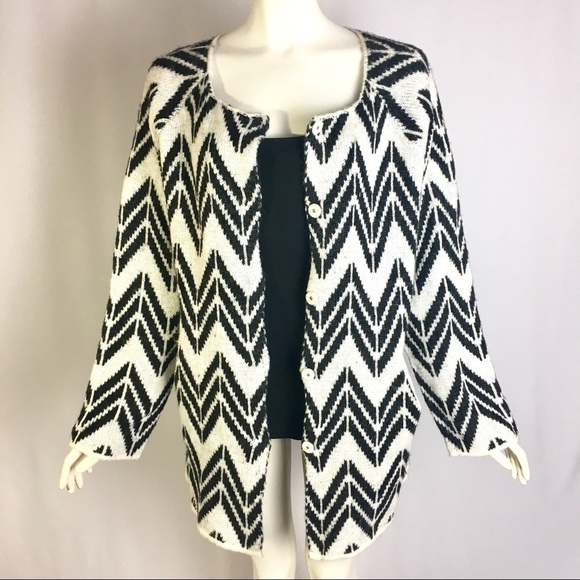JOA Black & White Chevron Button Up Oversized Sweater Cardigan Size Medium - Picture 1 of 8